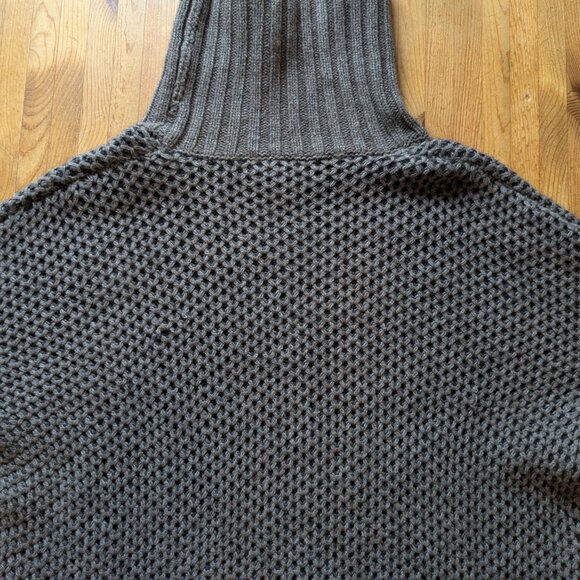 VINCE Wool Yak Turtleneck Chunky Knit Sweater Wmns Lg Long Sleeve Gray Cabin - Picture 12 of 13